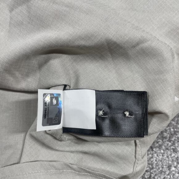 North Face Button Up Shirt Mens Medium Vented Mesh Pockets Utility Outdoors - Picture 10 of 16